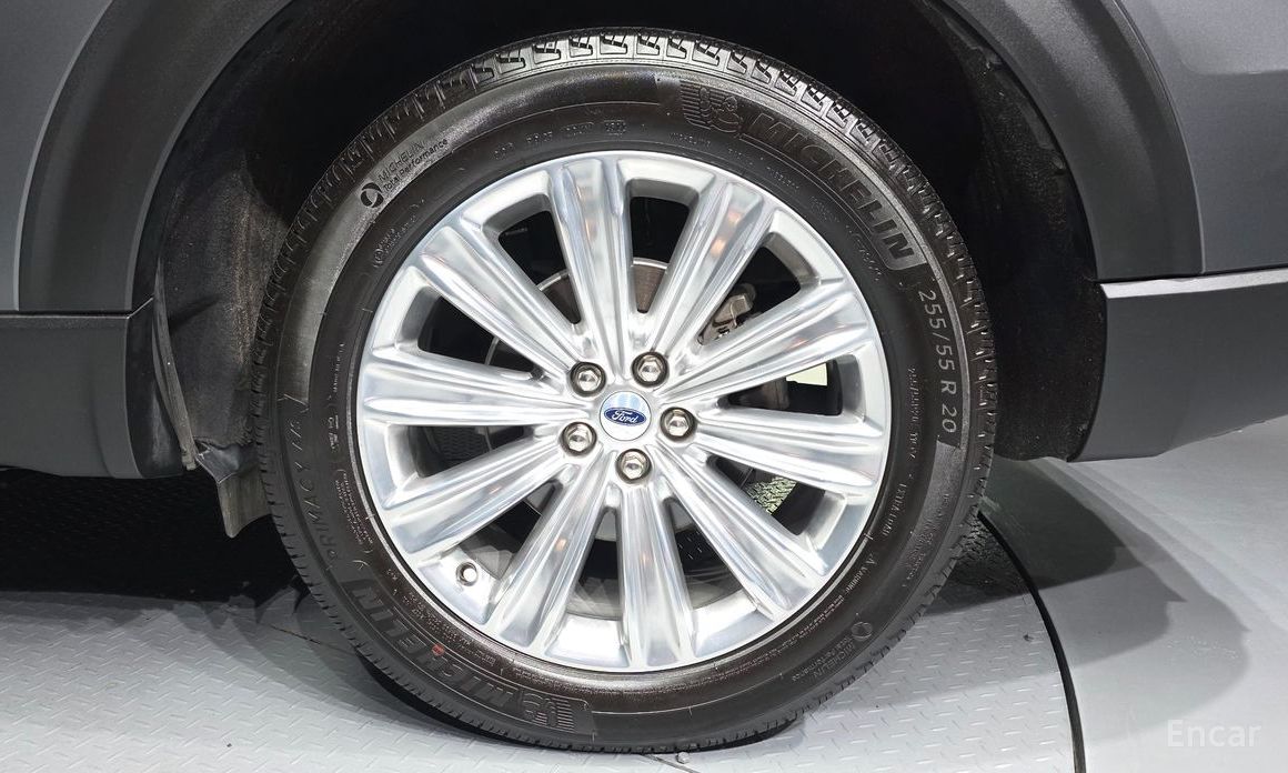 2022 Ford Explorer VI Рестайлинг 2.3 LimIted 4WD с пробегом 28 044 км