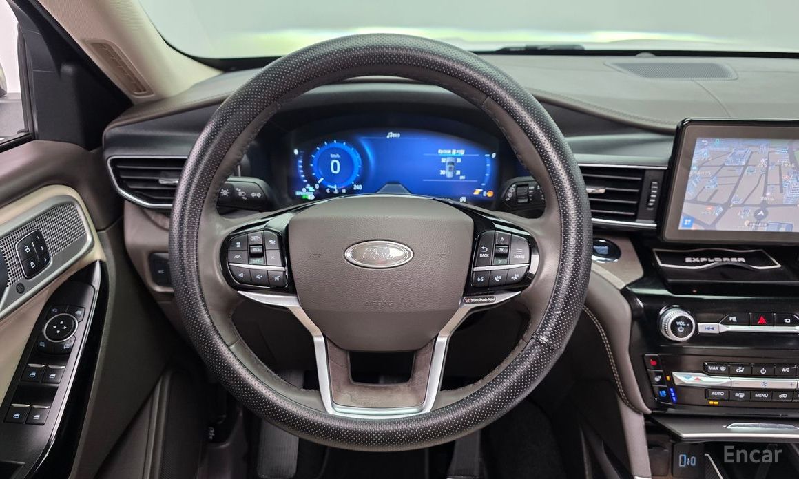2022 Ford Explorer VI Рестайлинг 3.0 Platinum 4WD с пробегом 28 571 км