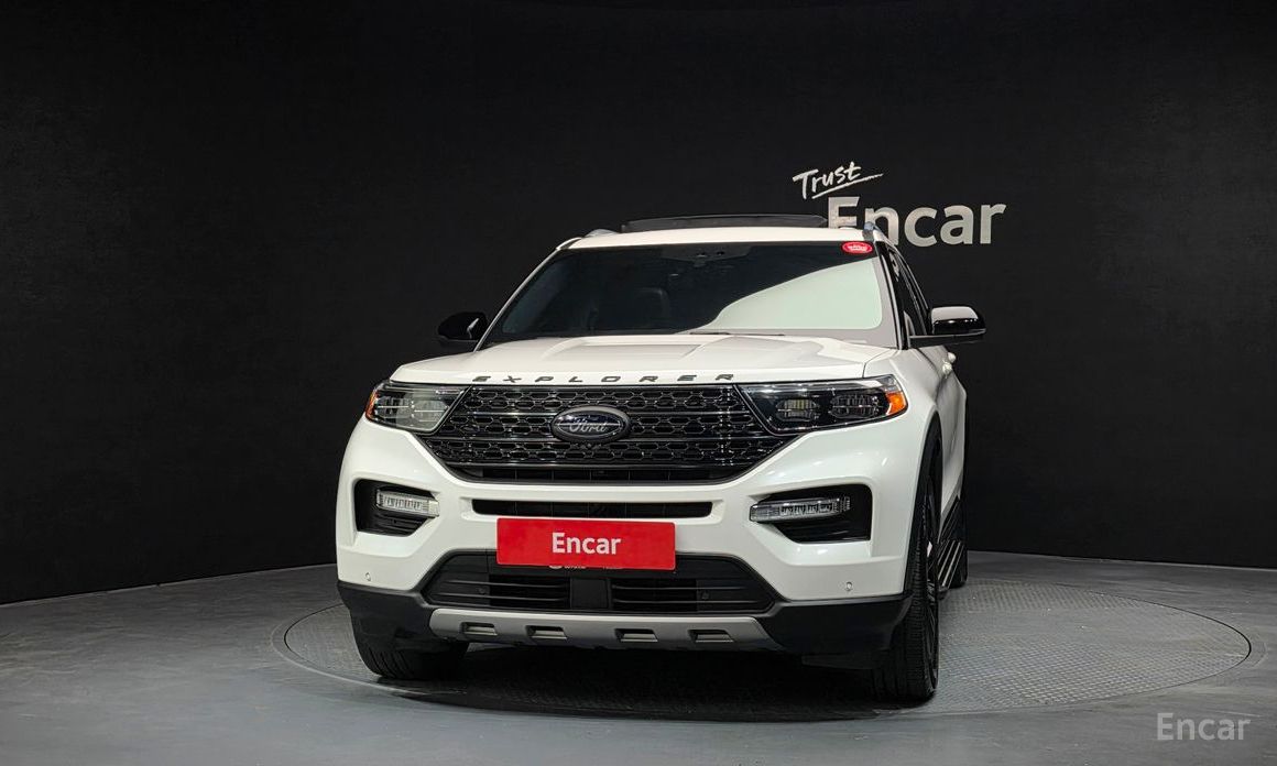 2022 Ford Explorer VI Рестайлинг 2.3 LimIted 4WD с пробегом 64 686 км