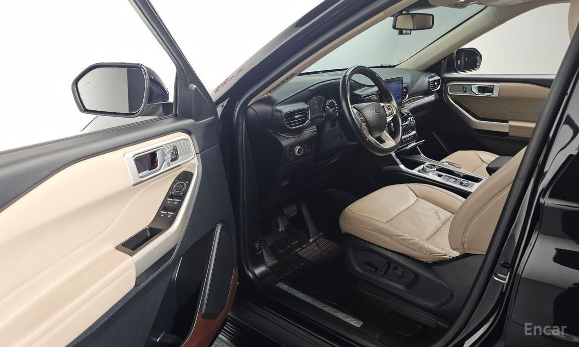2022 Ford Explorer VI Рестайлинг 2.3 LimIted 4WD с пробегом 64 509 км