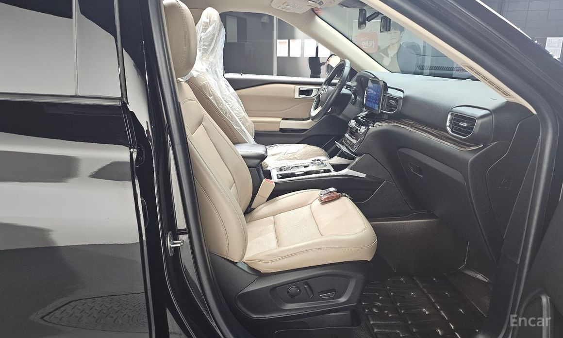2022 Ford Explorer VI Рестайлинг 2.3 LimIted 4WD с пробегом 64 509 км