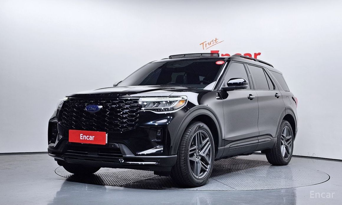 2024 Ford Explorer VI Рестайлинг 2.3 ST-Line 4WD с пробегом 4 707 км