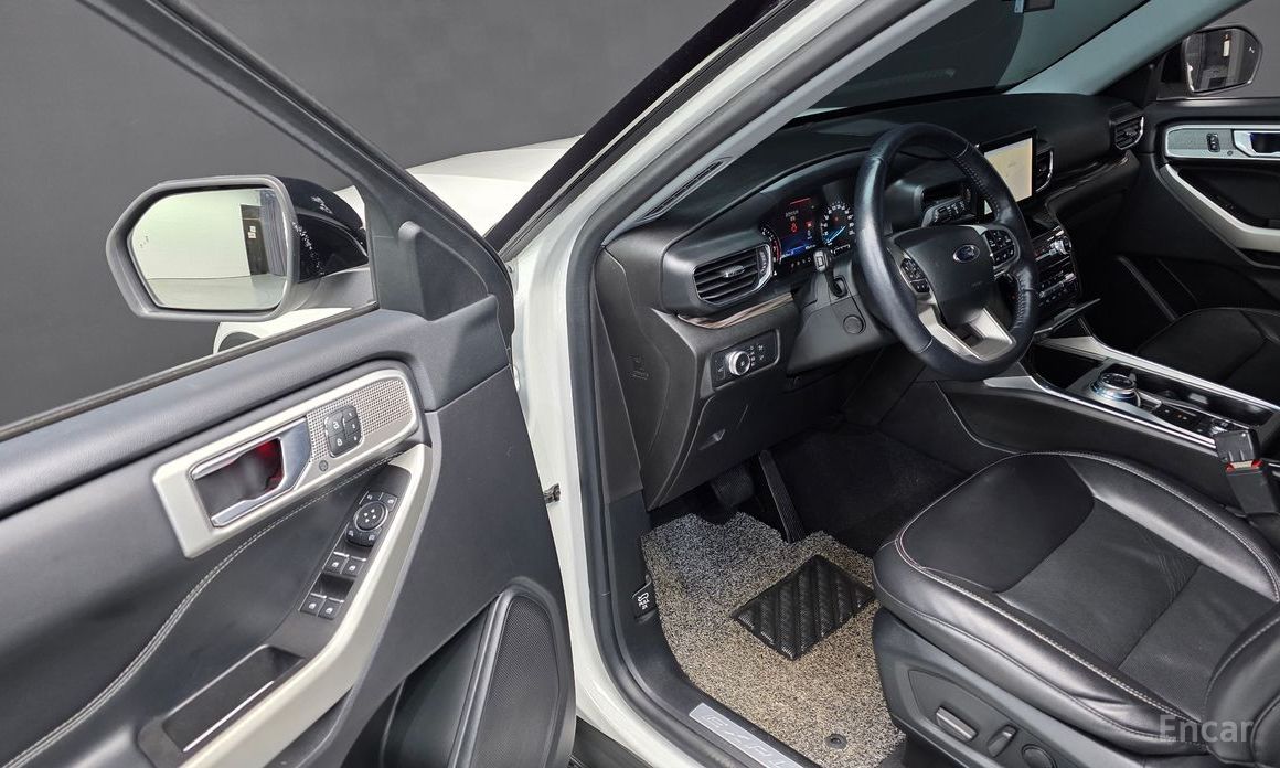 2022 Ford Explorer VI Рестайлинг 2.3 LimIted 4WD с пробегом 64 686 км