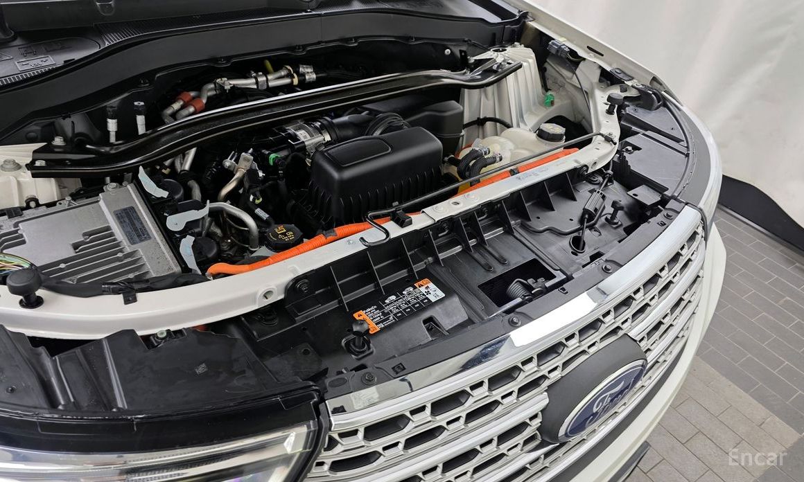 2022 Ford Explorer VI Рестайлинг 3.3 Hybrid с пробегом 54 168 км