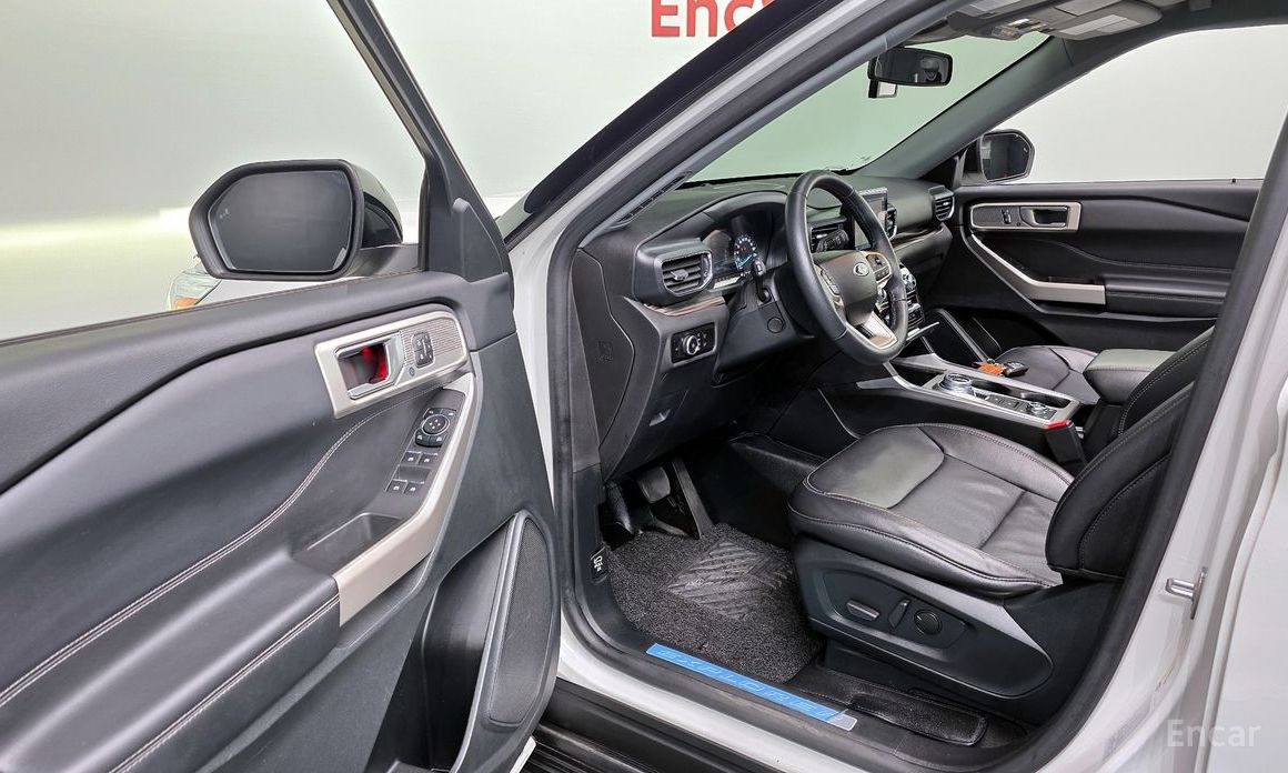 2023 Ford Explorer VI Рестайлинг 2.3 LimIted 4WD с пробегом 63 672 км