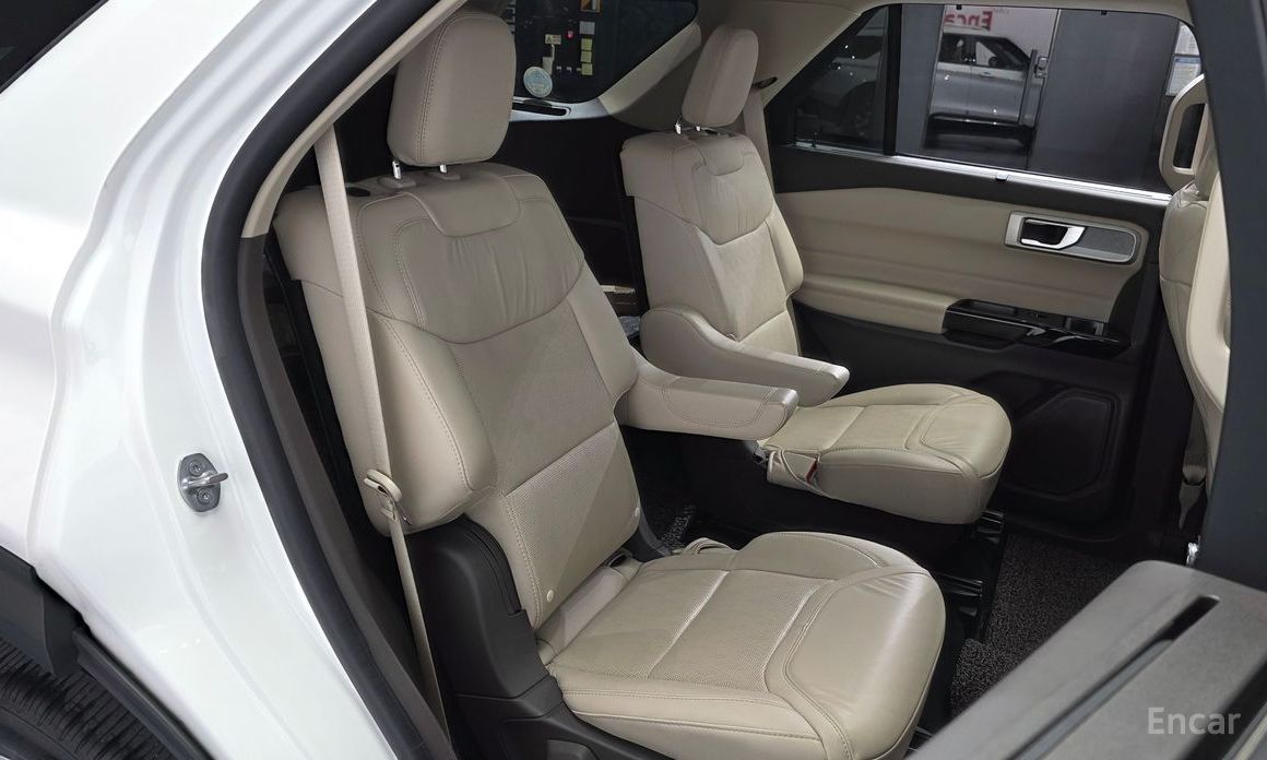2022 Ford Explorer VI Рестайлинг 3.0 Platinum 4WD с пробегом 57 574 км