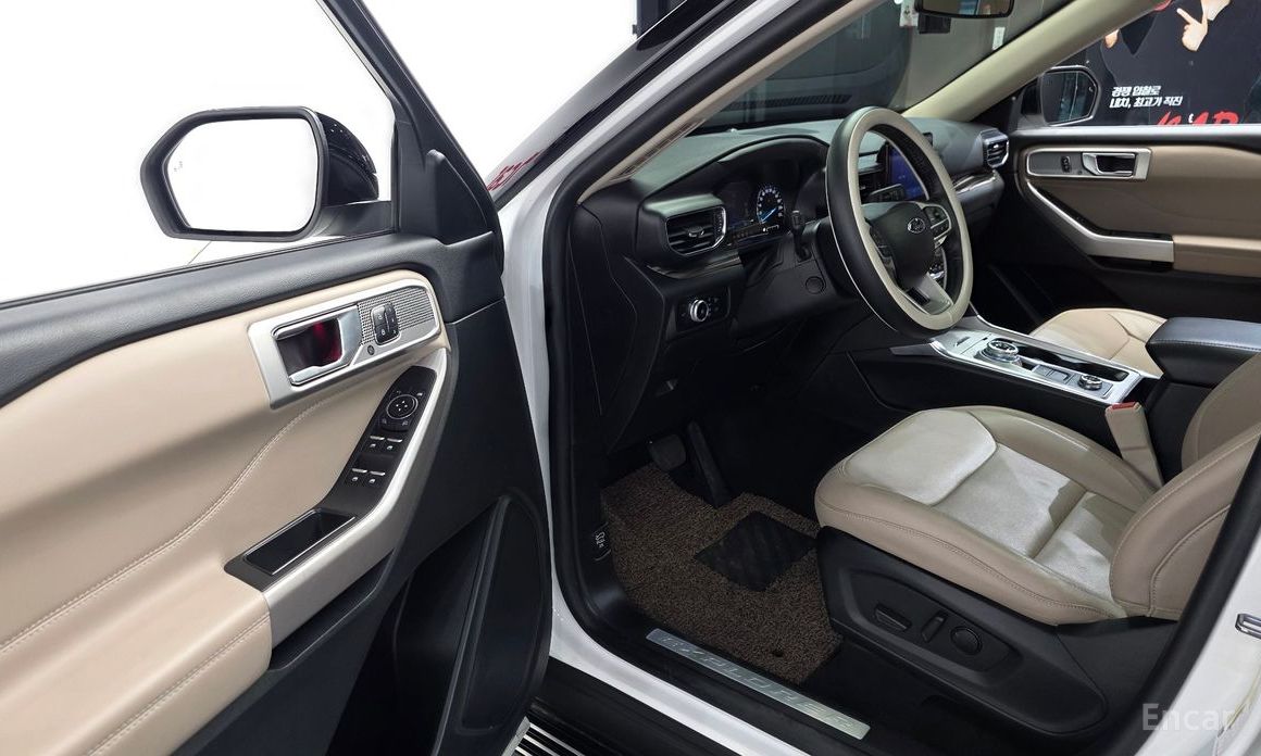 2023 Ford Explorer VI Рестайлинг 2.3 LimIted 4WD с пробегом 13 714 км