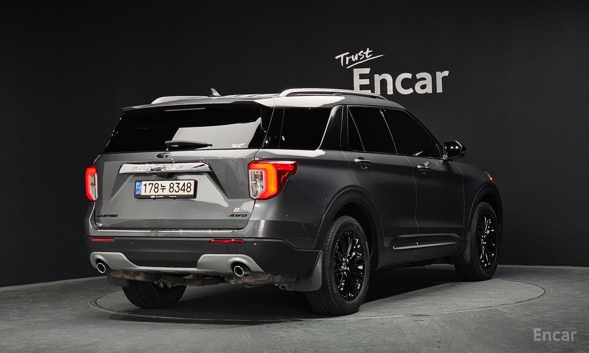 2022 Ford Explorer VI Рестайлинг 2.3 LimIted 4WD с пробегом 32 047 км