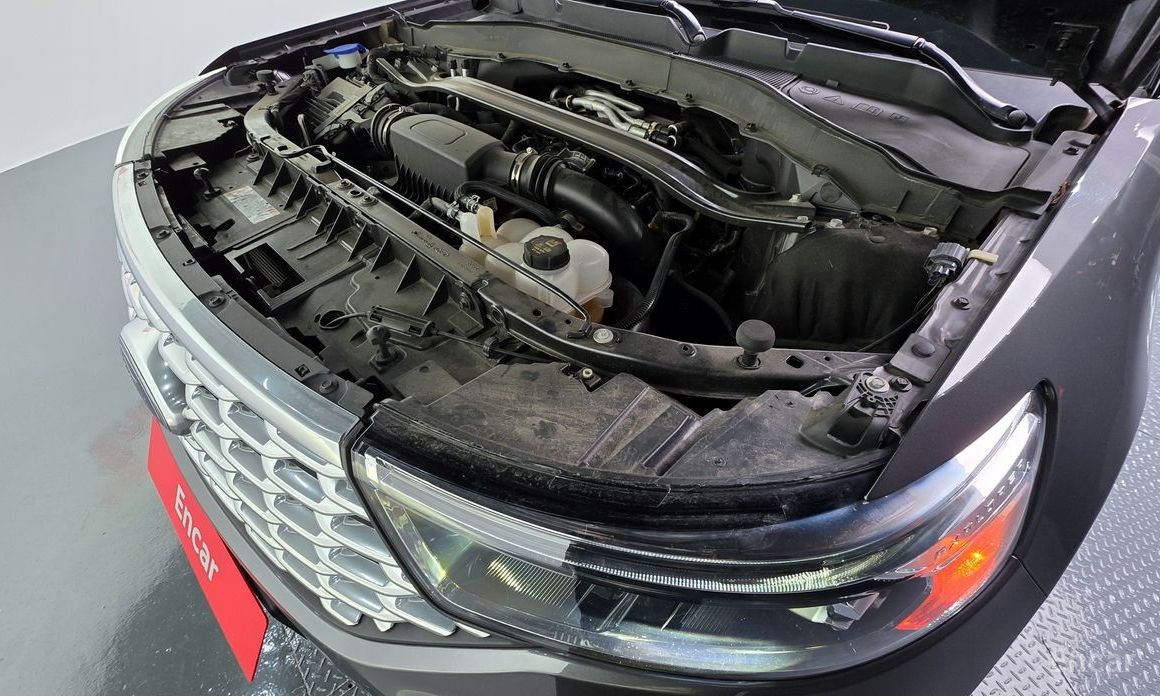 2023 Ford Explorer VI Рестайлинг 3.0 Platinum 4WD с пробегом 46 332 км
