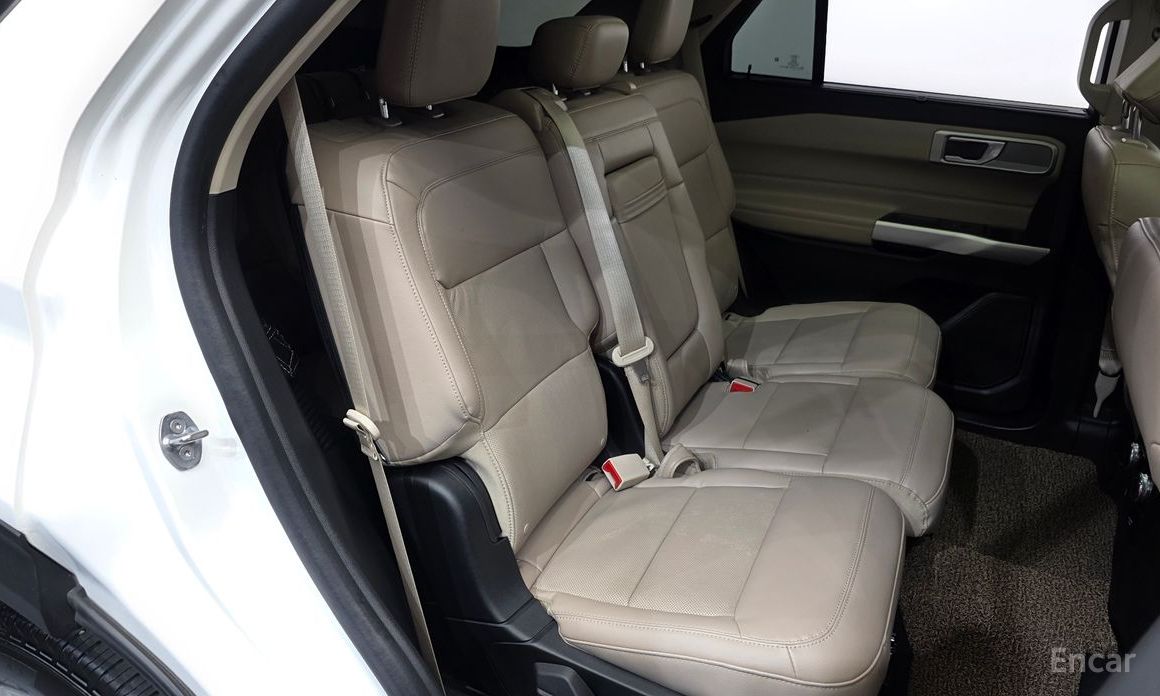 2023 Ford Explorer VI Рестайлинг 2.3 LimIted 4WD с пробегом 13 714 км