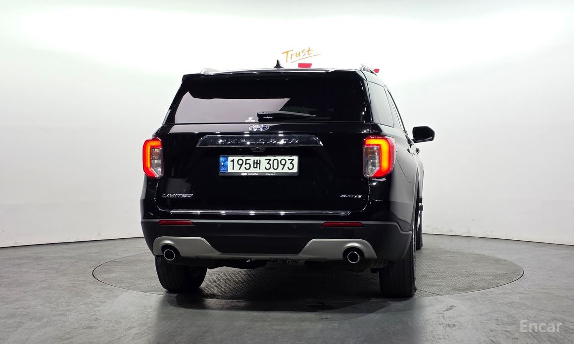 2022 Ford Explorer VI Рестайлинг 2.3 LimIted 4WD с пробегом 130 405 км