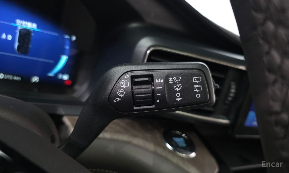 2022 Ford Explorer VI Рестайлинг 3.0 Platinum 4WD с пробегом 57 574 км
