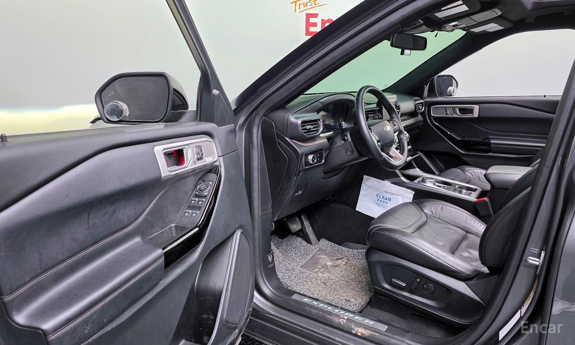 2023 Ford Explorer VI Рестайлинг 3.0 Platinum 4WD с пробегом 46 332 км