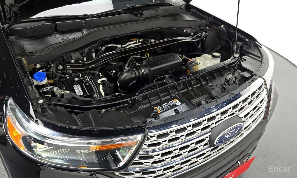 2022 Ford Explorer VI Рестайлинг 2.3 LimIted 4WD с пробегом 45 067 км