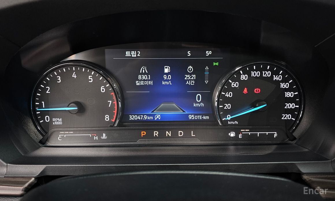 2022 Ford Explorer VI Рестайлинг 2.3 LimIted 4WD с пробегом 32 047 км