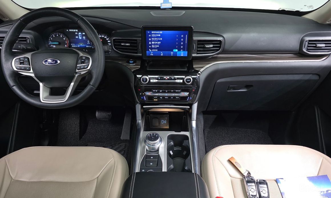 2023 Ford Explorer VI Рестайлинг 2.3 LimIted 4WD с пробегом 30 216 км