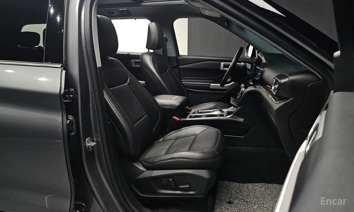 2022 Ford Explorer VI Рестайлинг 2.3 LimIted 4WD с пробегом 32 047 км