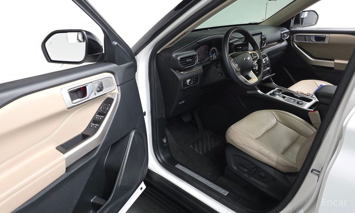 2023 Ford Explorer VI Рестайлинг 2.3 LimIted 4WD с пробегом 30 216 км
