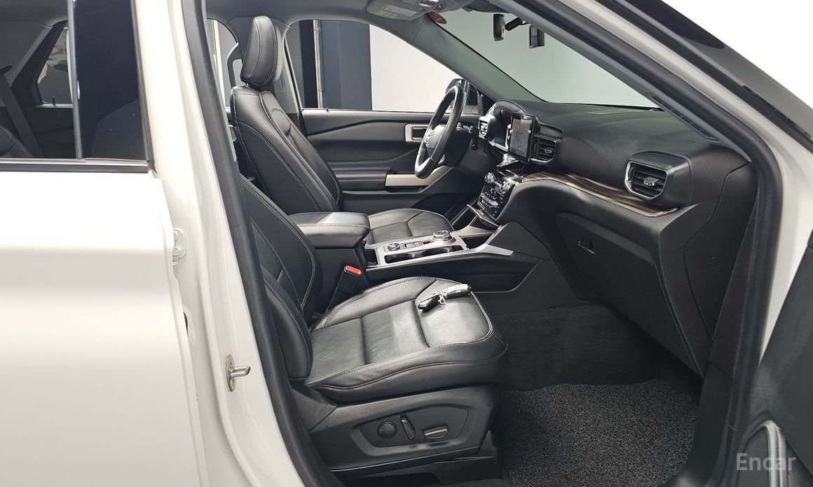 2022 Ford Explorer VI Рестайлинг 2.3 LimIted 4WD с пробегом 78 038 км
