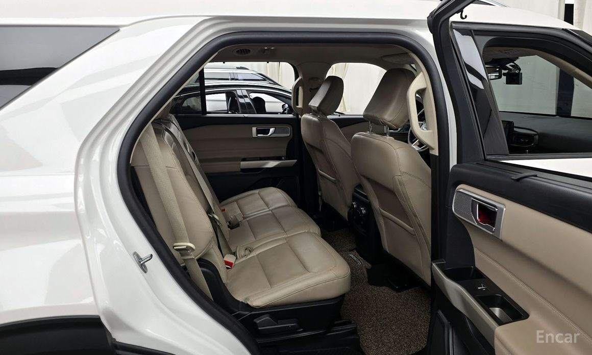 2022 Ford Explorer VI Рестайлинг 2.3 LimIted 4WD с пробегом 67 521 км