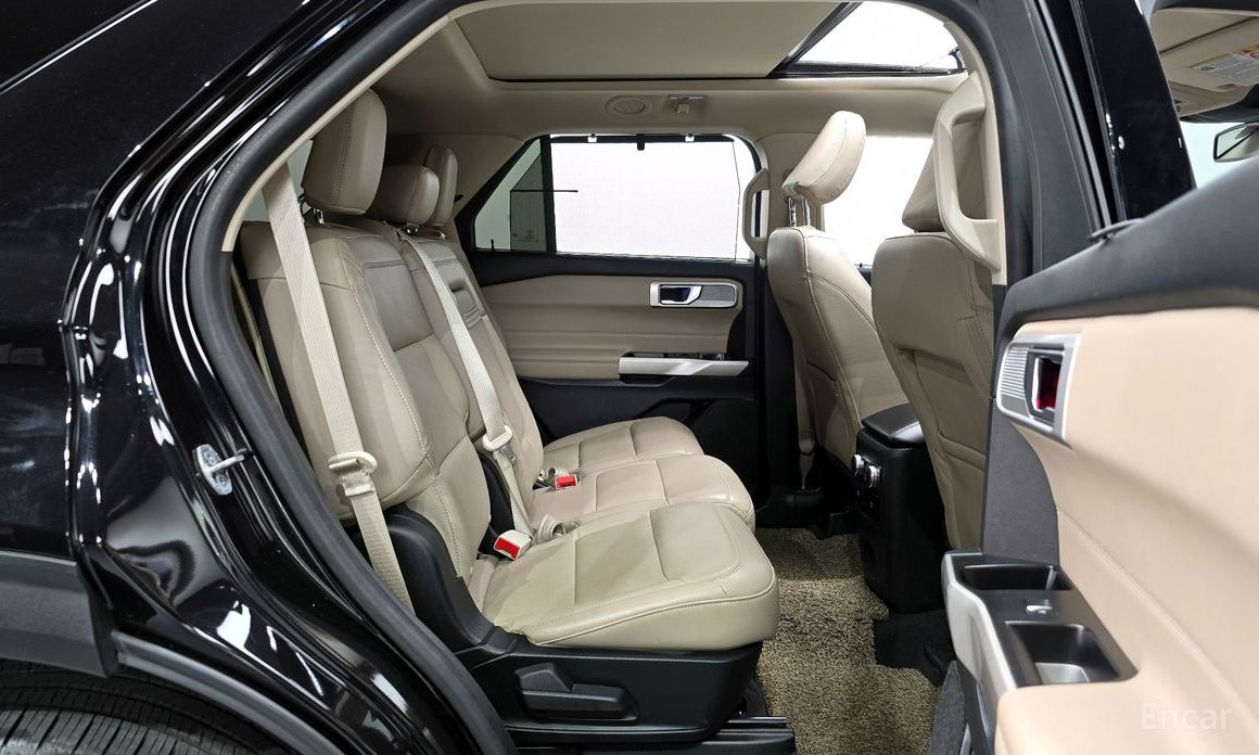 2022 Ford Explorer VI Рестайлинг 2.3 LimIted 4WD с пробегом 45 067 км