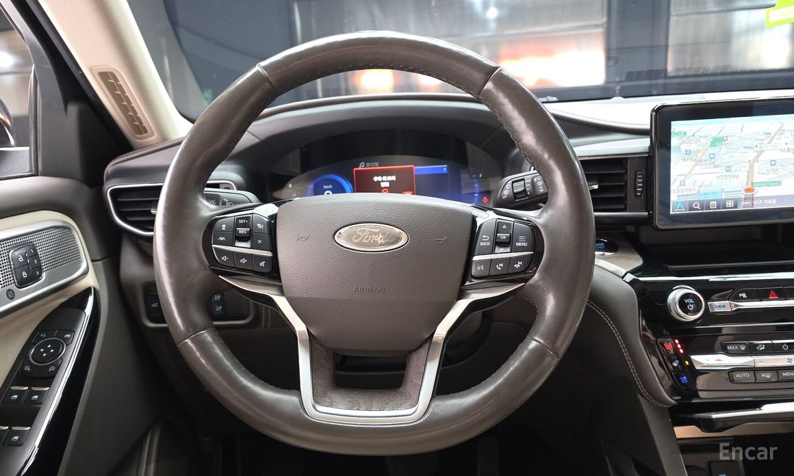 2022 Ford Explorer VI Рестайлинг 3.0 Platinum 4WD с пробегом 106 784 км