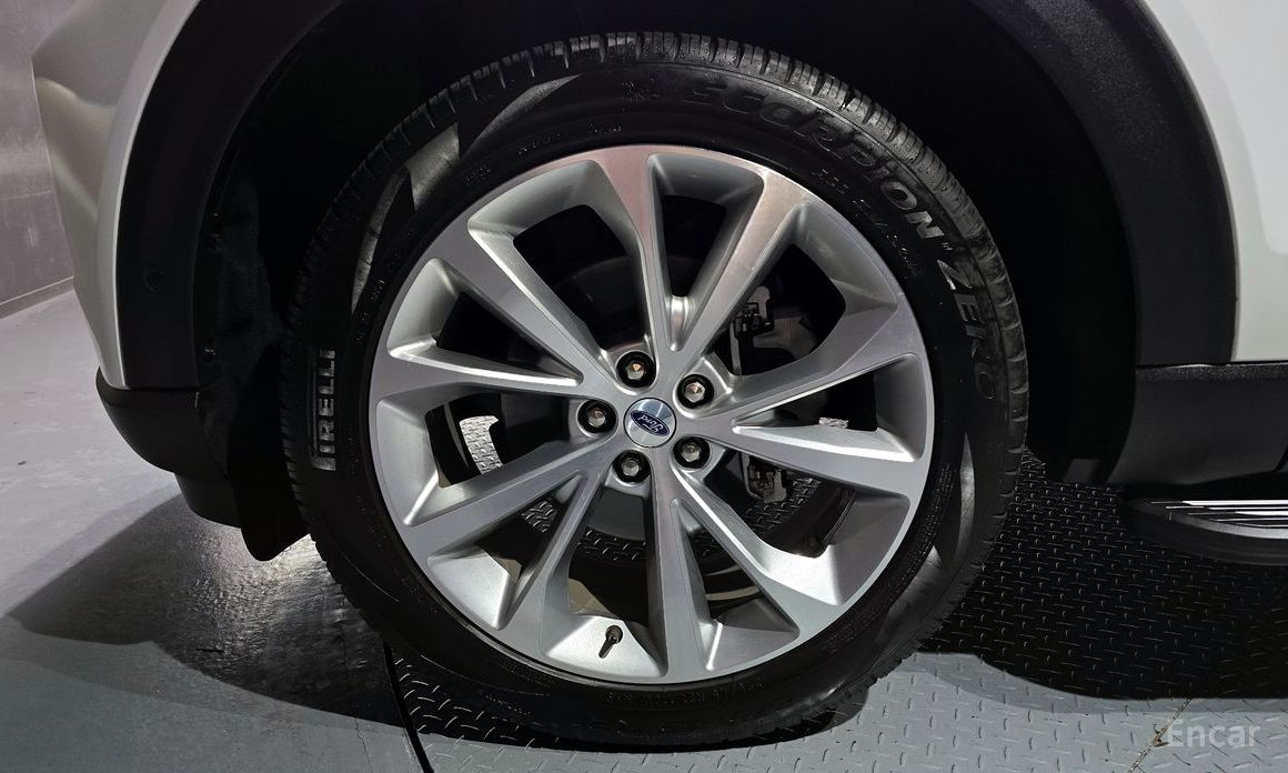 2023 Ford Explorer VI Рестайлинг 3.0 Platinum 4WD с пробегом 47 256 км