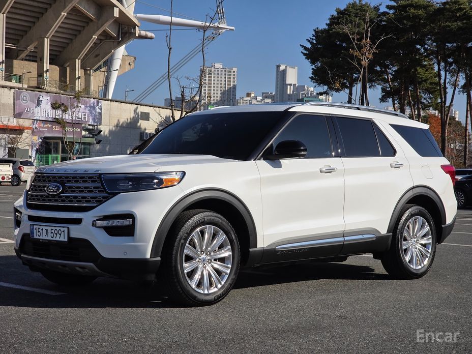 2023 Ford Explorer VI Рестайлинг 2.3 LimIted 4WD с пробегом 3 656 км
