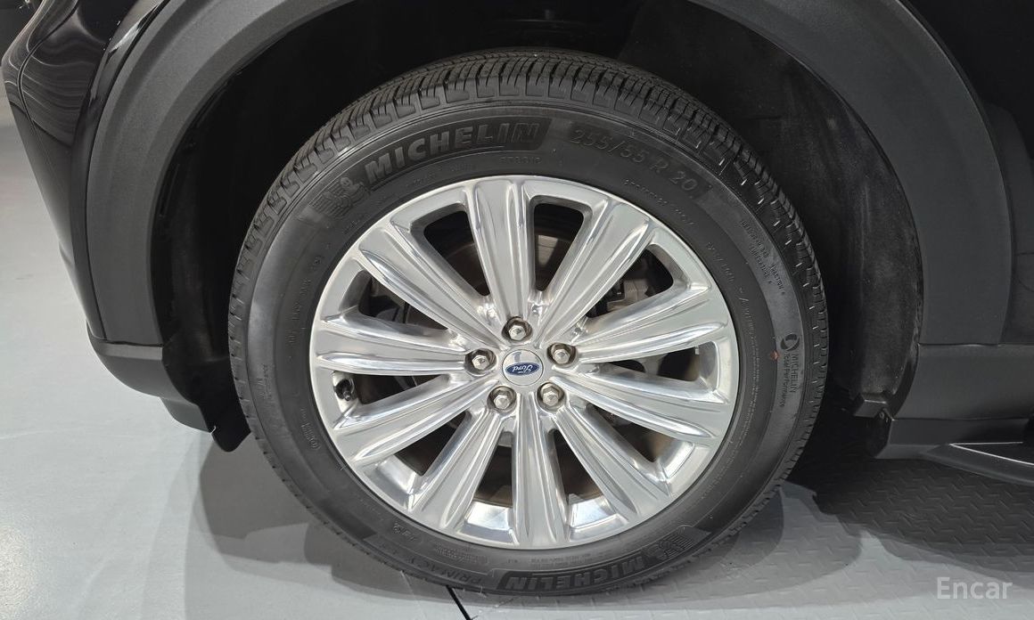 2022 Ford Explorer VI Рестайлинг 2.3 LimIted 4WD с пробегом 52 136 км