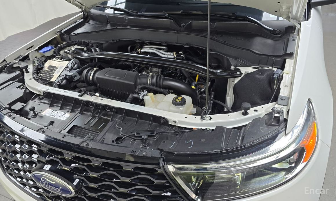 2022 Ford Explorer VI Рестайлинг 3.0 Platinum 4WD с пробегом 44 945 км