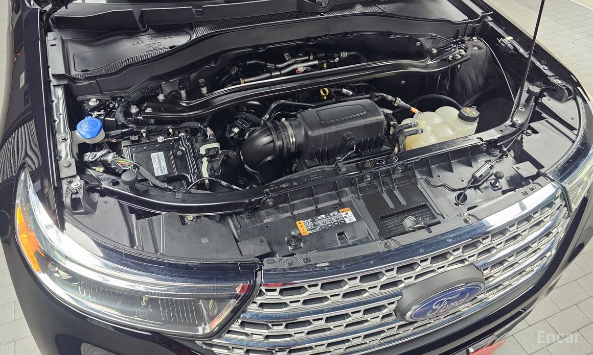 2023 Ford Explorer VI Рестайлинг 2.3 LimIted 4WD с пробегом 16 261 км