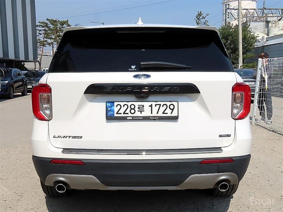 2022 Ford Explorer VI Рестайлинг 3.3 Hybrid с пробегом 96 634 км