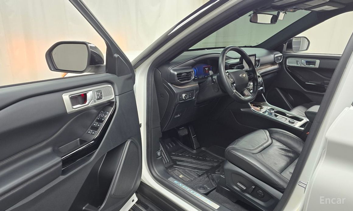 2022 Ford Explorer VI Рестайлинг 3.0 Platinum 4WD с пробегом 44 945 км