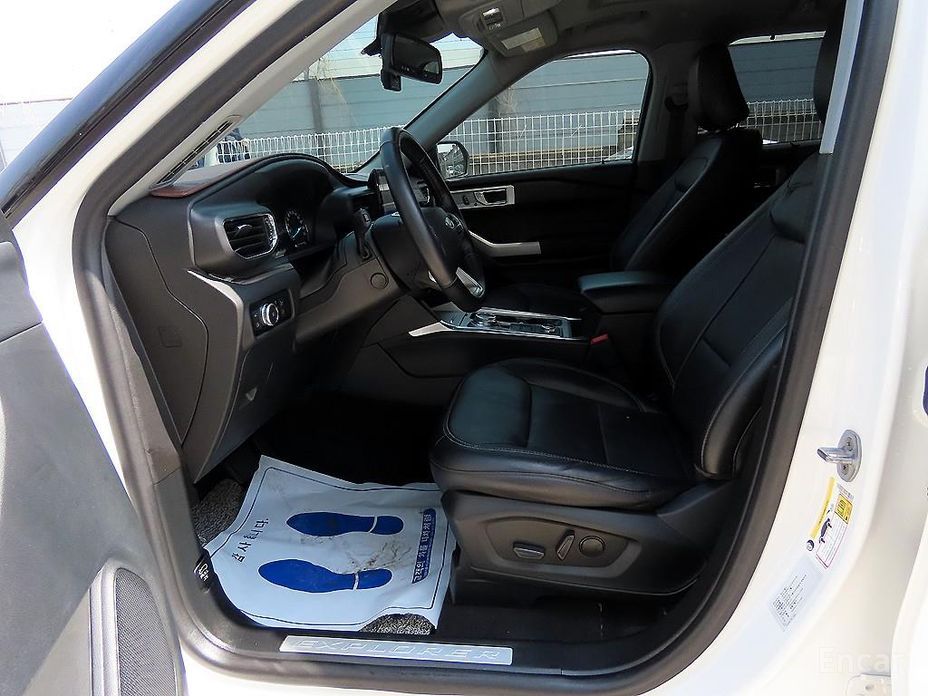 2022 Ford Explorer VI Рестайлинг 3.3 Hybrid с пробегом 96 634 км