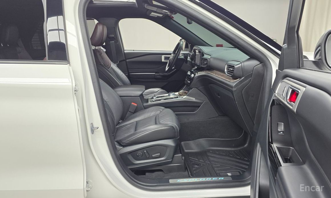 2022 Ford Explorer VI Рестайлинг 3.0 Platinum 4WD с пробегом 44 945 км