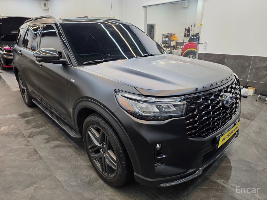 2024 Ford Explorer VI Рестайлинг 2.3 ST-Line 4WD с пробегом 19 000 км