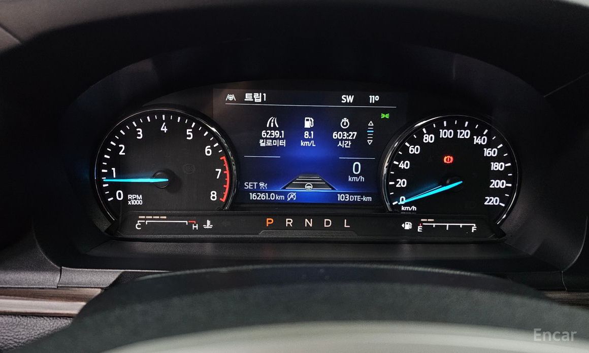 2023 Ford Explorer VI Рестайлинг 2.3 LimIted 4WD с пробегом 16 261 км