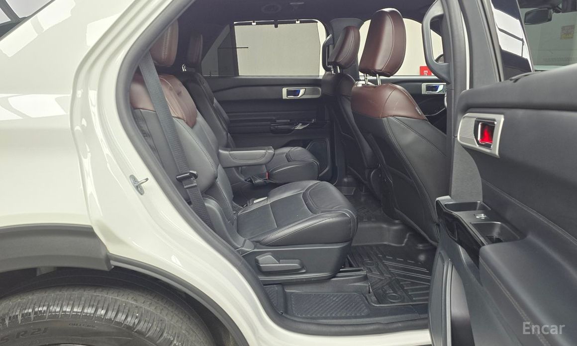 2022 Ford Explorer VI Рестайлинг 3.0 Platinum 4WD с пробегом 44 945 км