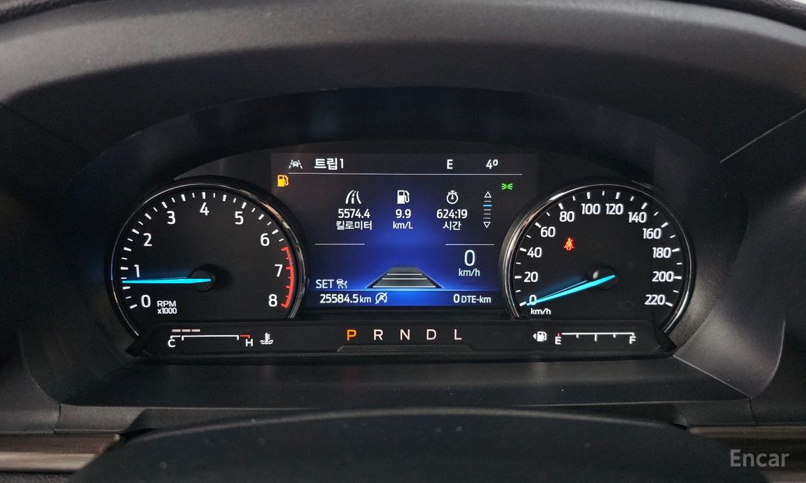 2022 Ford Explorer VI Рестайлинг 2.3 LimIted 4WD с пробегом 25 584 км