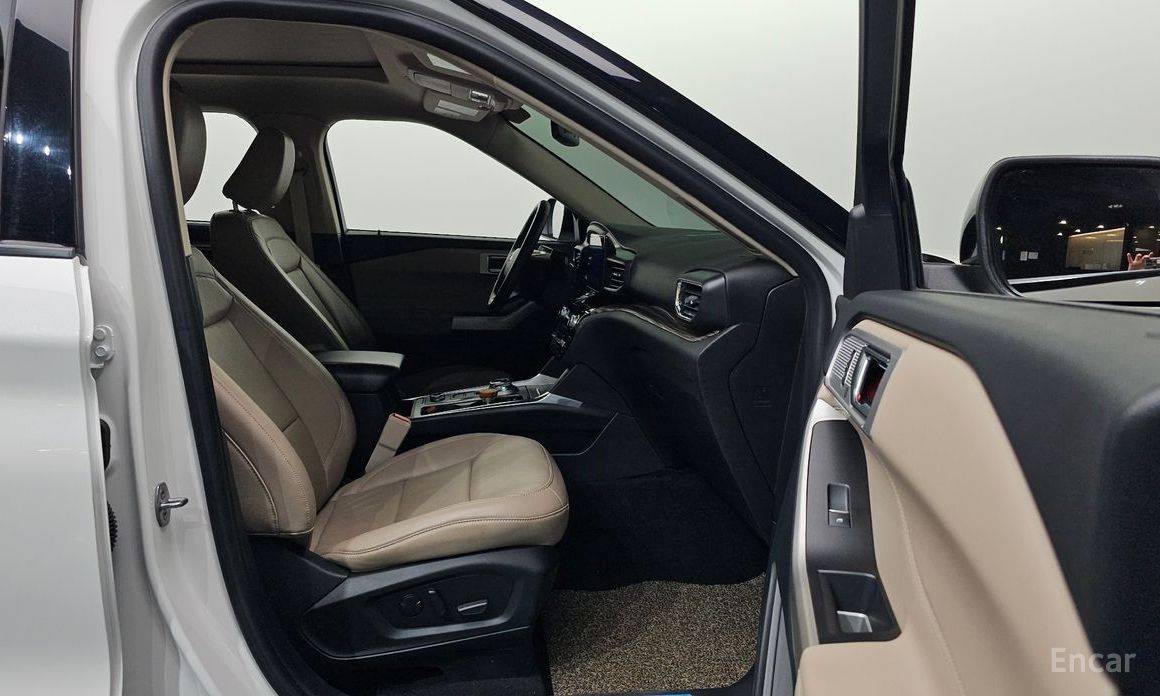 2022 Ford Explorer VI Рестайлинг 2.3 LimIted 4WD с пробегом 25 584 км