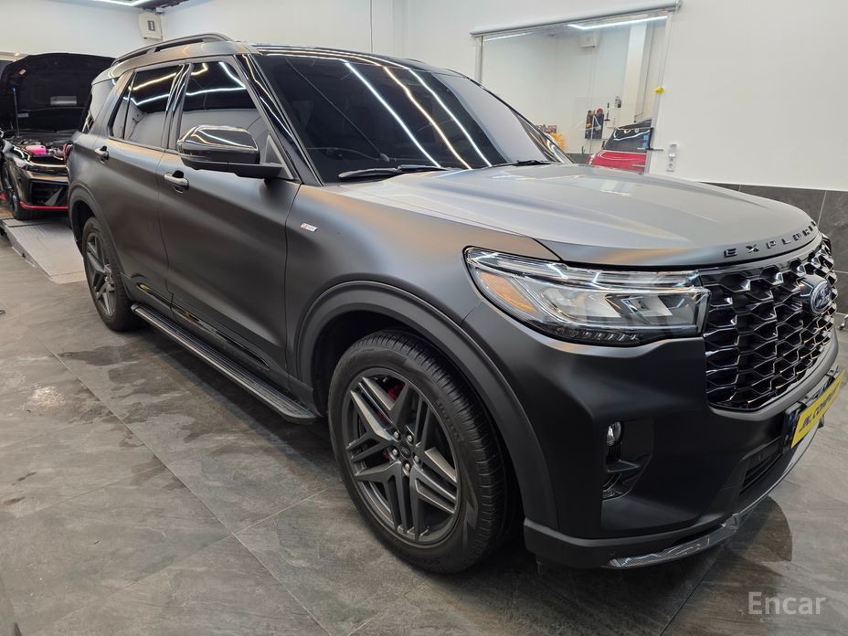 2024 Ford Explorer VI Рестайлинг 2.3 ST-Line 4WD с пробегом 19 000 км
