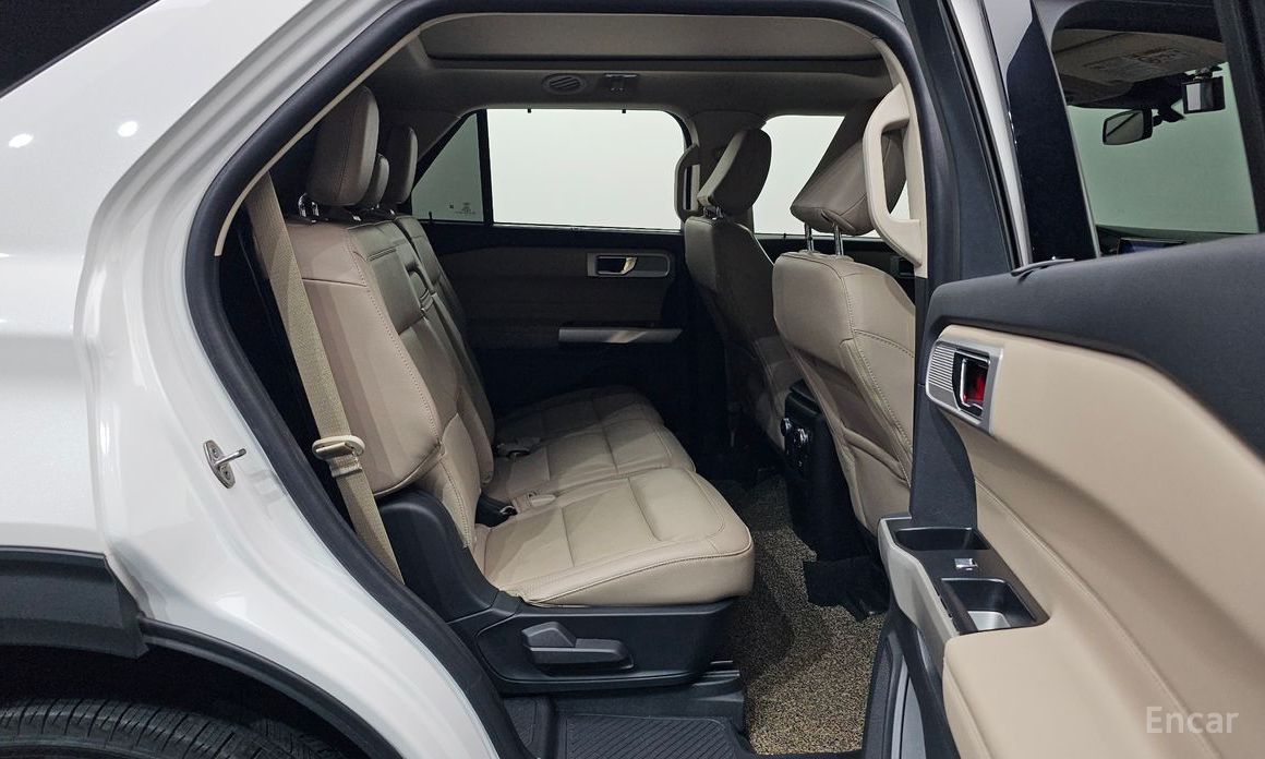 2022 Ford Explorer VI Рестайлинг 2.3 LimIted 4WD с пробегом 25 584 км