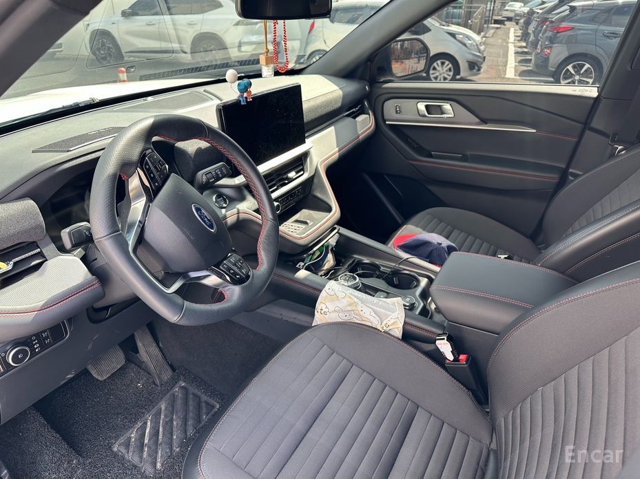 2024 Ford Explorer VI Рестайлинг 2.3 ST-Line 4WD с пробегом 18 000 км