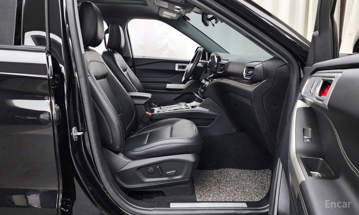 2022 Ford Explorer VI Рестайлинг 2.3 LimIted 4WD с пробегом 35 052 км
