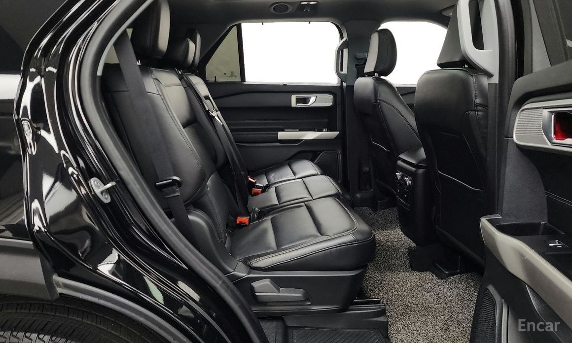 2022 Ford Explorer VI Рестайлинг 2.3 LimIted 4WD с пробегом 35 052 км
