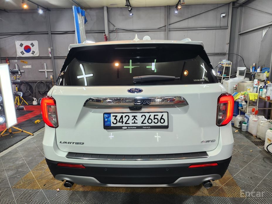 2023 Ford Explorer VI Рестайлинг 2.3 LimIted 4WD с пробегом 27 600 км