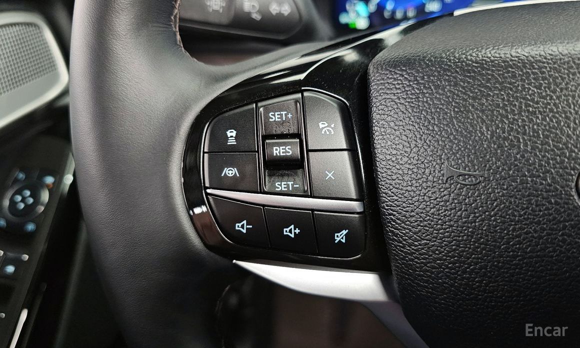 2023 Ford Explorer VI Рестайлинг 3.0 Platinum 4WD с пробегом 20 200 км
