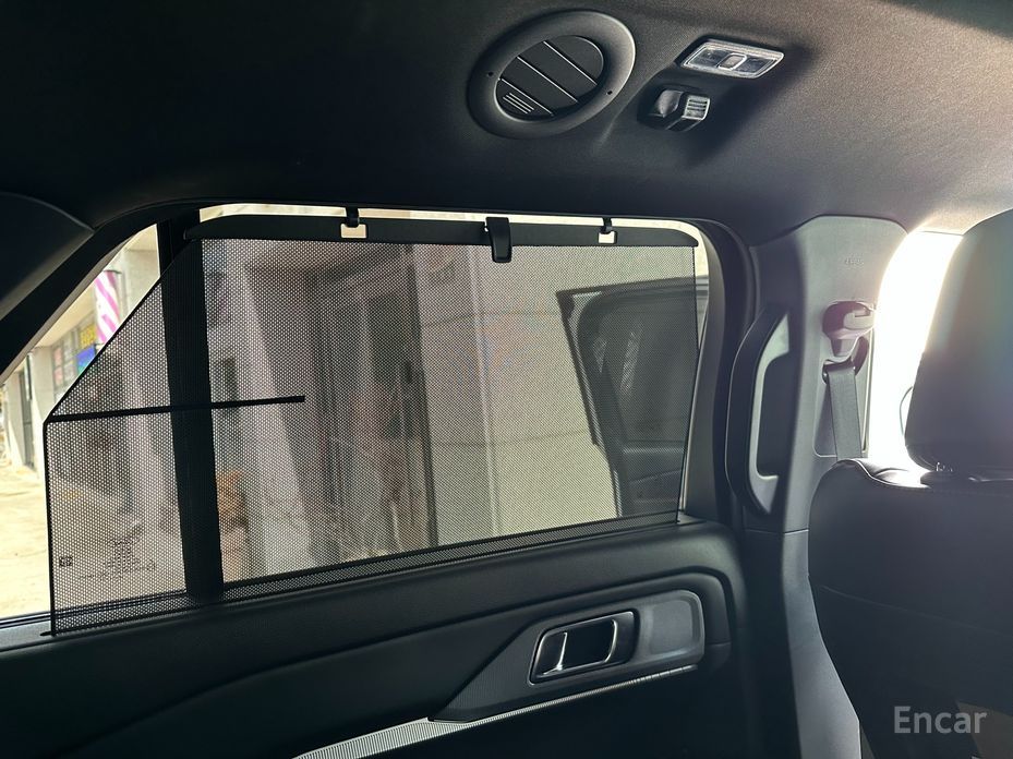 2024 Ford Explorer VI Рестайлинг 2.3 ST-Line 4WD с пробегом 18 000 км