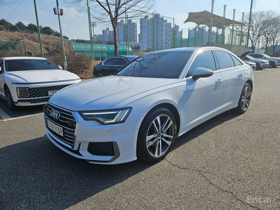 2022 Audi A6 V (C8) 40 TDI Quattro Premium с пробегом 80 392 км