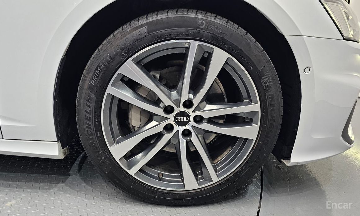 2022 Audi A6 V (C8) 45 TFSI Quattro Premium с пробегом 63 169 км
